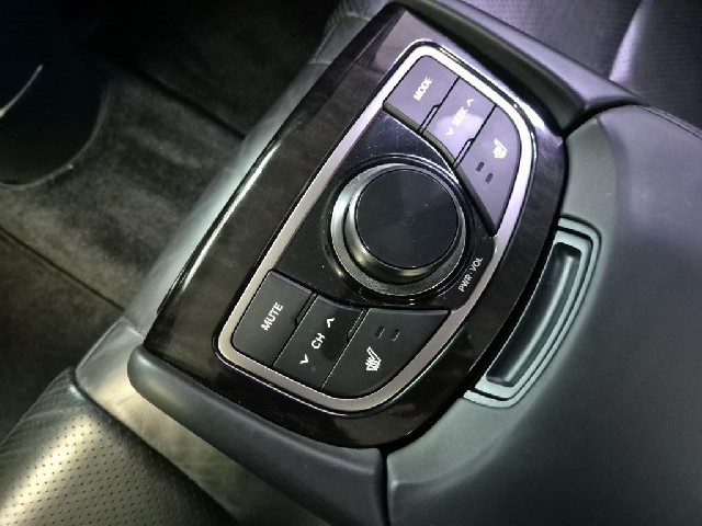 6011003195R19.jpg