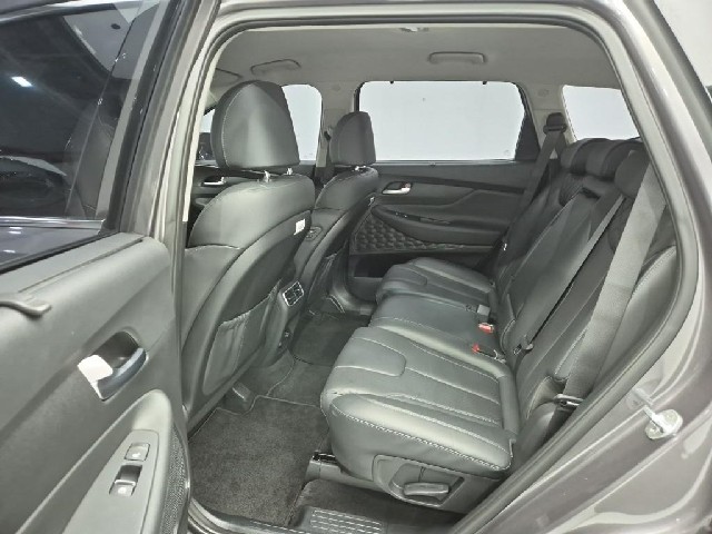 6081001973R12.jpg