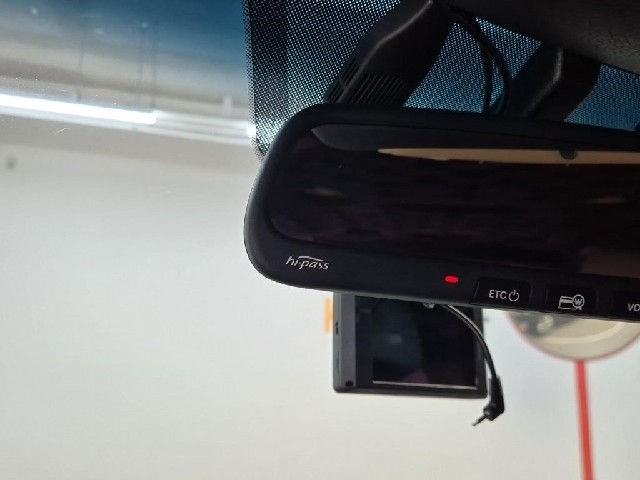 5061000690R16.jpg