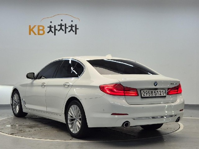 5081500571R2.jpg