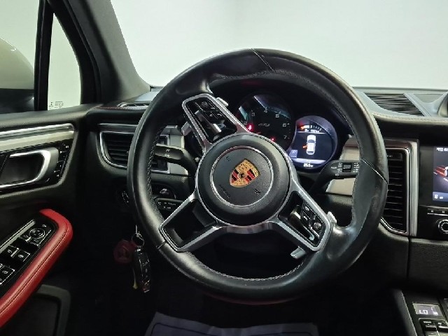 5081500567R9.jpg