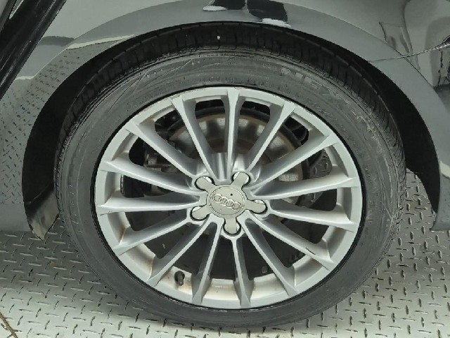 5101000894R20.jpg