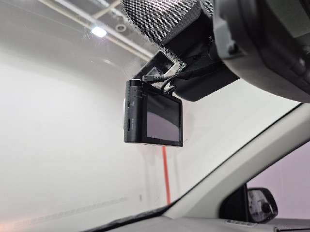 6081001289R17.jpg