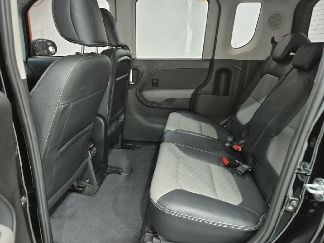 6081001413R12.jpg