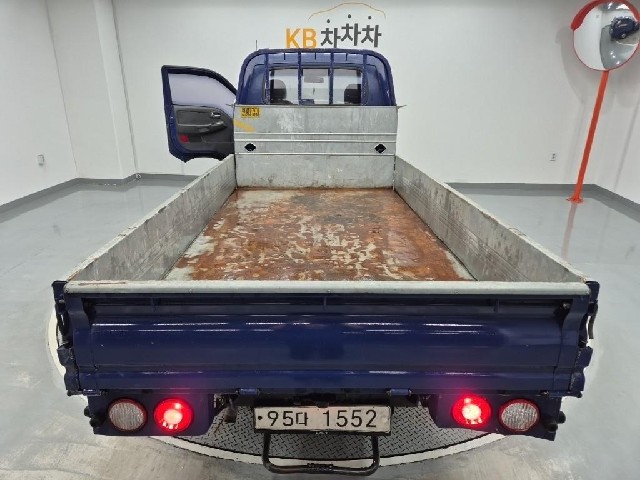 6081001393R18.jpg