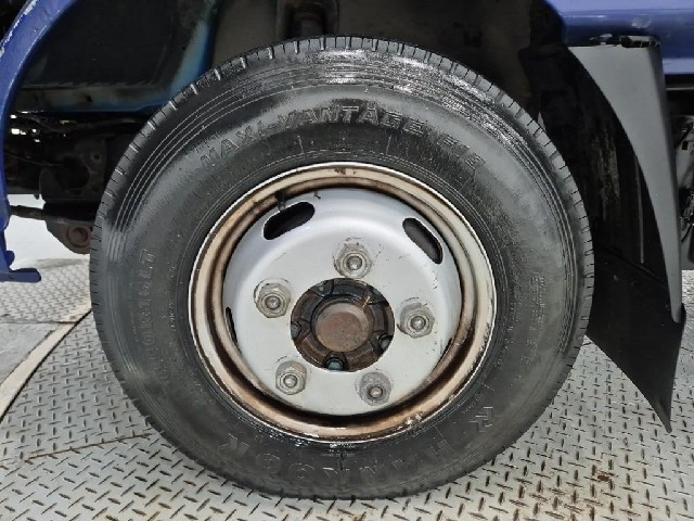 6081001393R19.jpg