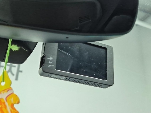 5111000124R16.jpg