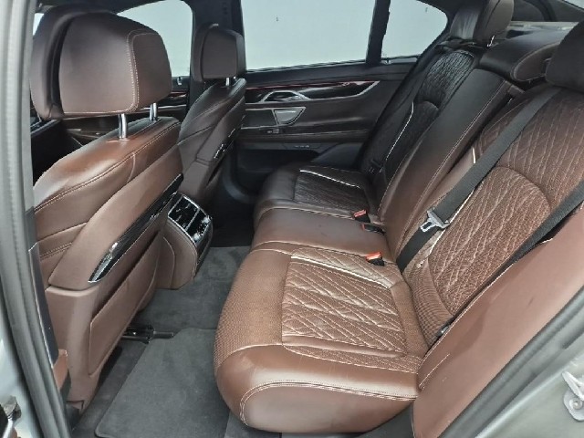 6081001648R12.jpg