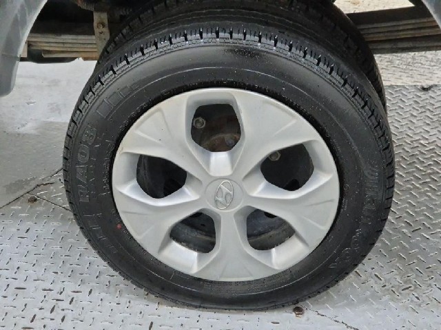 5101502181R16.jpg