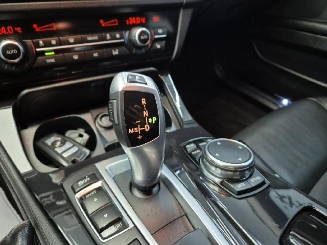5121501017R8.jpg