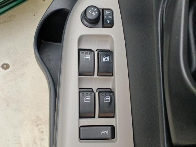 20733225_carP_l_16.jpg
