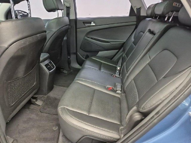 6081500556R12.jpg