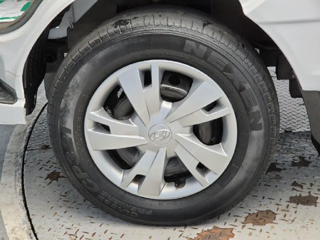 6081500630R17.jpg