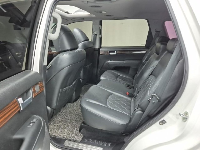 6081000923R12.jpg