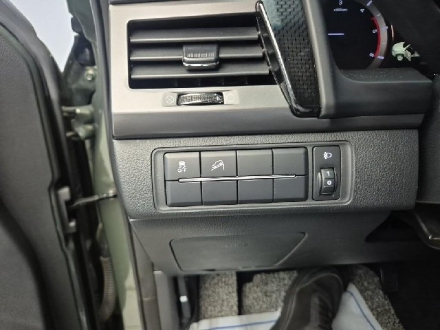 6061500275R18.jpg