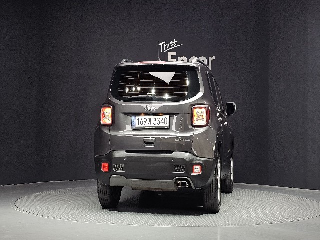 3752ca5c8874a8d3acb9752e3e8964af.jpeg