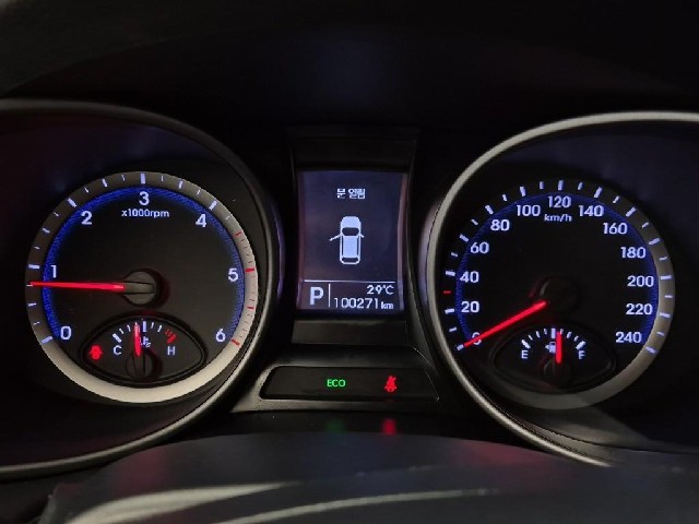6071501926R6.jpg