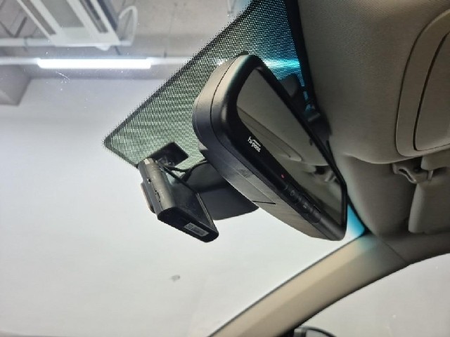 6061502052R17.jpg