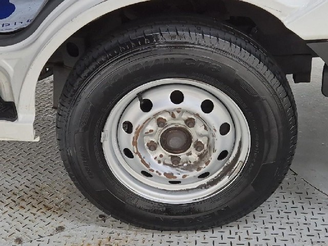 6081501207R15.jpg