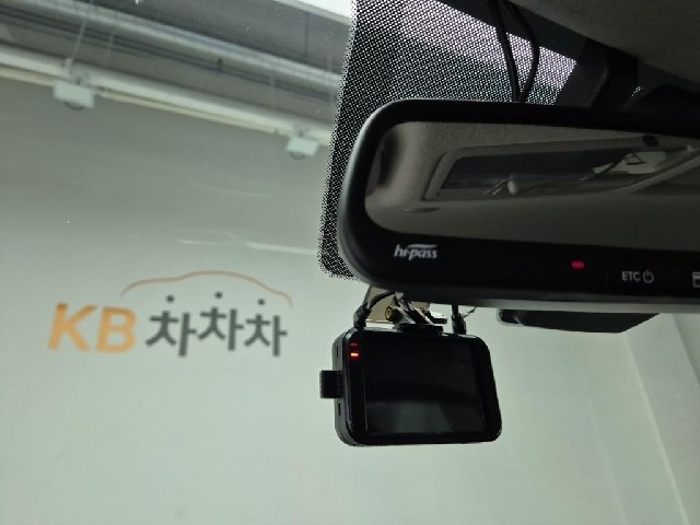 6081000797R16.jpg
