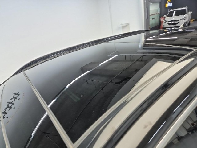 6081500628R13.jpg