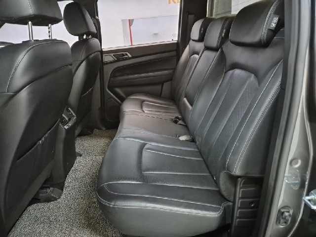 6061502287R12.jpg