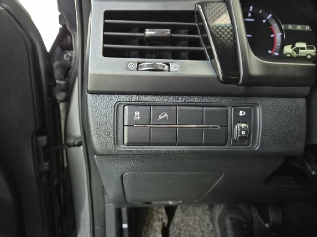 6061502287R17.jpg