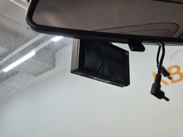 6061502154R17.jpg