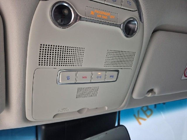 6061501177R16.jpg