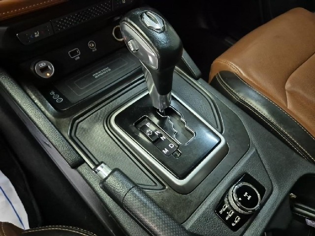5081501752R8.jpg
