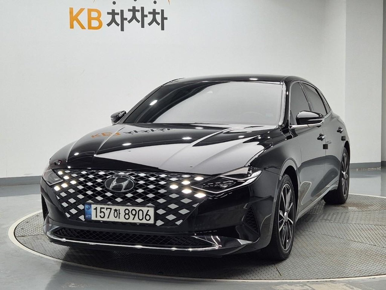 2022 Hyundai Grandeur, photo 1 of 1