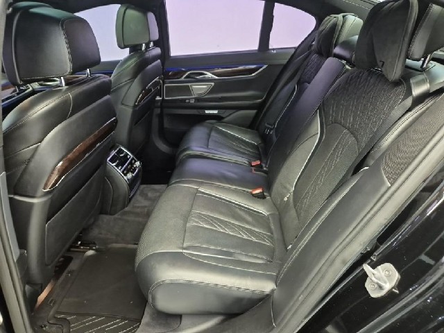 5061501843R12.jpg
