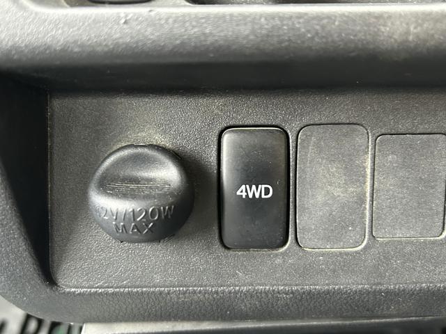 0402211A30260408W00319.jpg