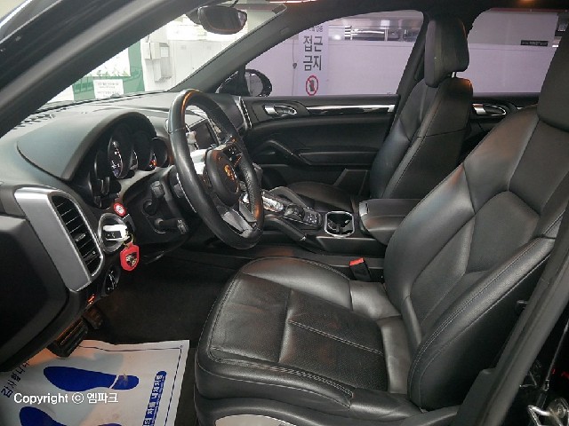 2111501948R10.jpg