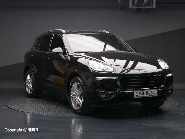 2111501948R4.jpg