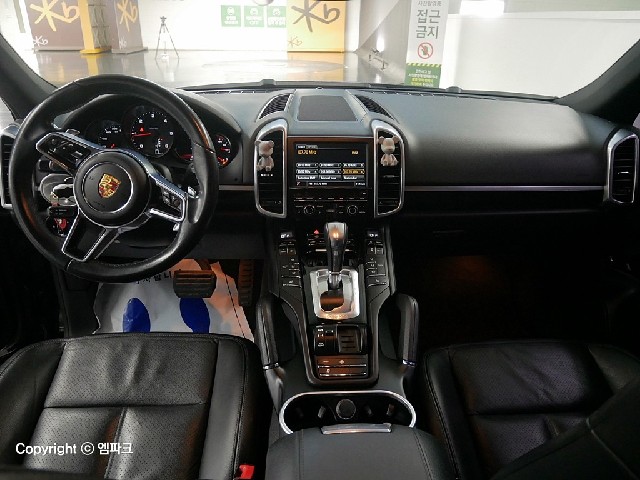 2111501948R6.jpg
