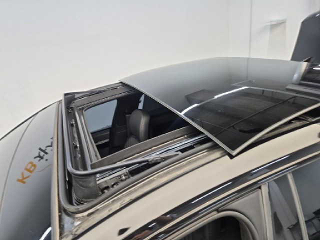 6061501577R13.jpg