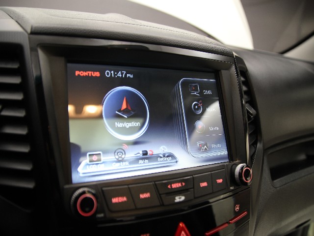 hoinshift1_111115509_0QB8T.jpg