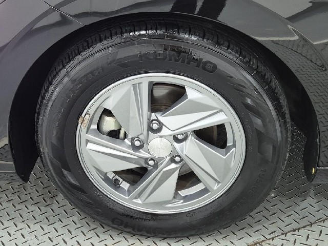 6061002036R19.jpg