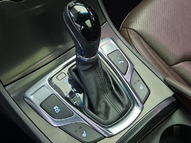 6051502066R8.jpg