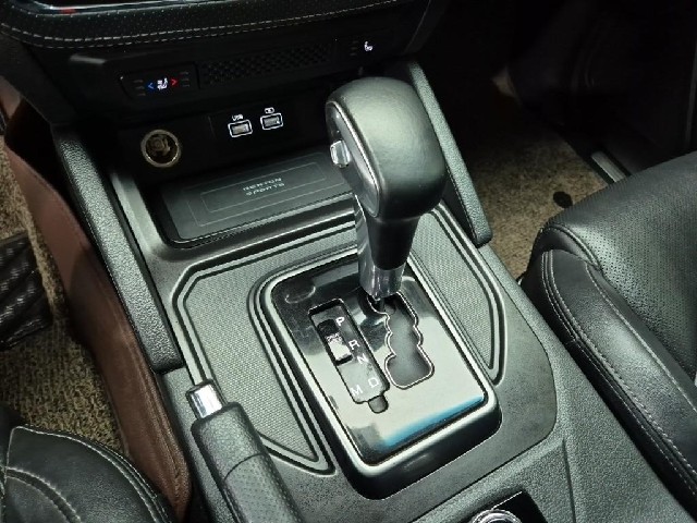 6061000092R8.jpg