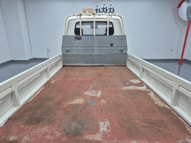 6061000415R13.jpg