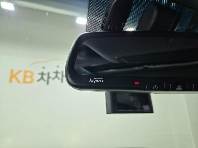 6061000763R18.jpg