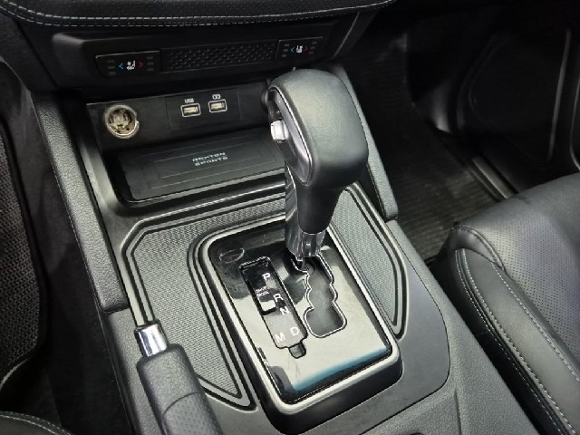 6061000763R8.jpg