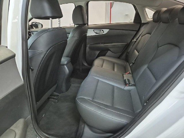 6061500854R12.jpg