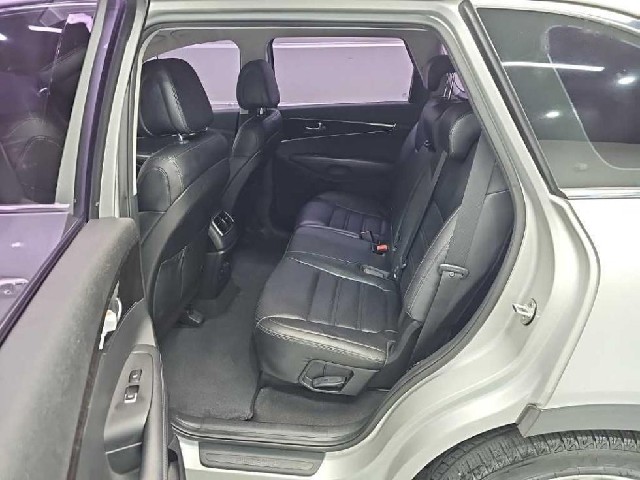 f15082edfcf219970141165425812f82.jpeg