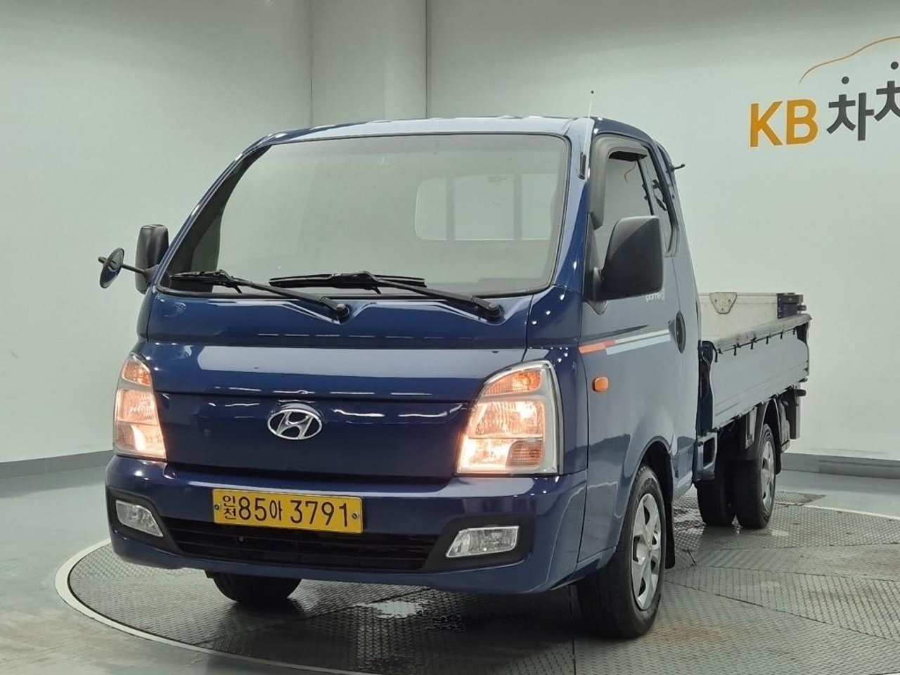 2020 Hyundai Porter, photo 1 of 1