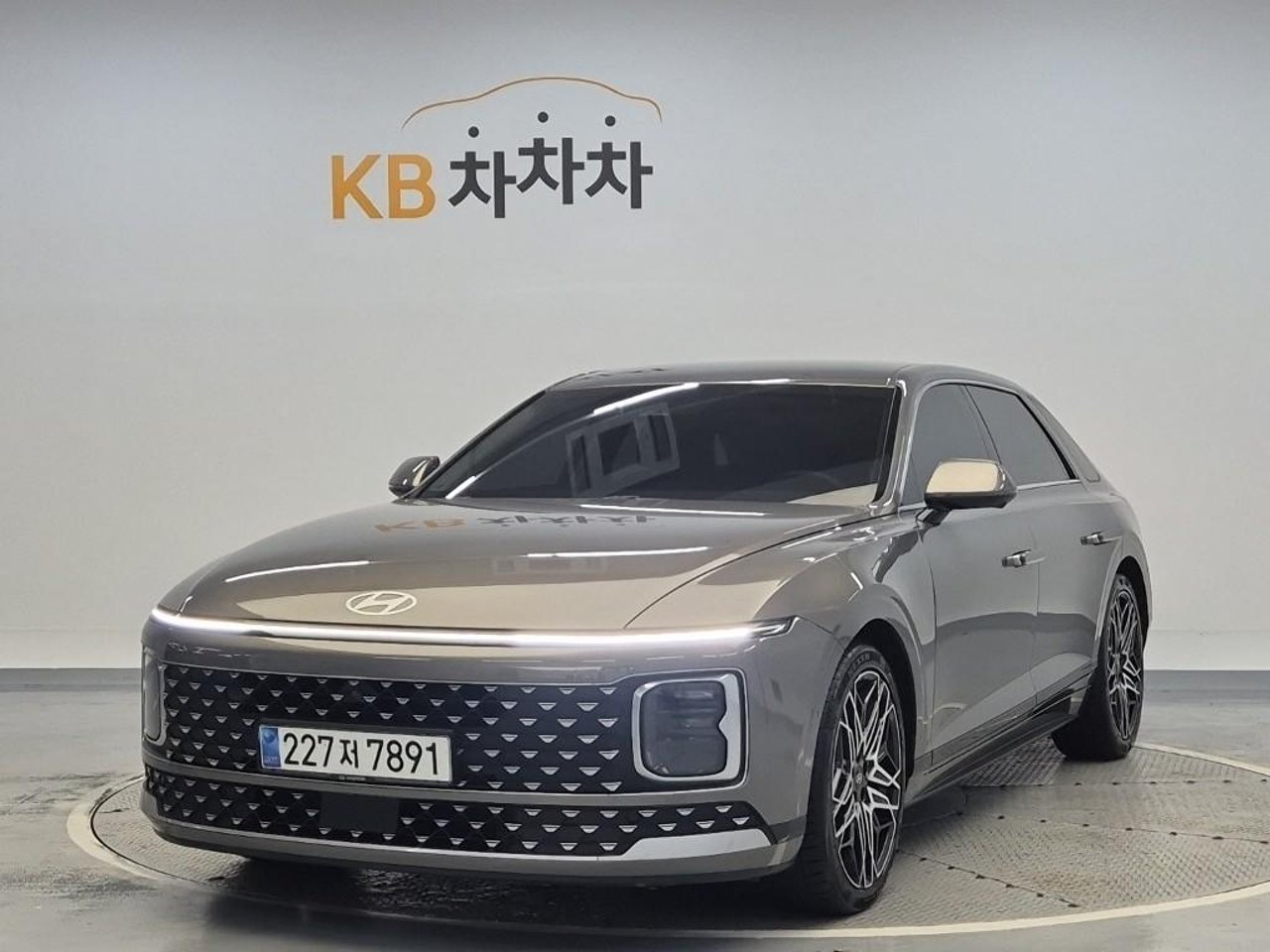 2023 Hyundai Grandeur, photo 1 of 1