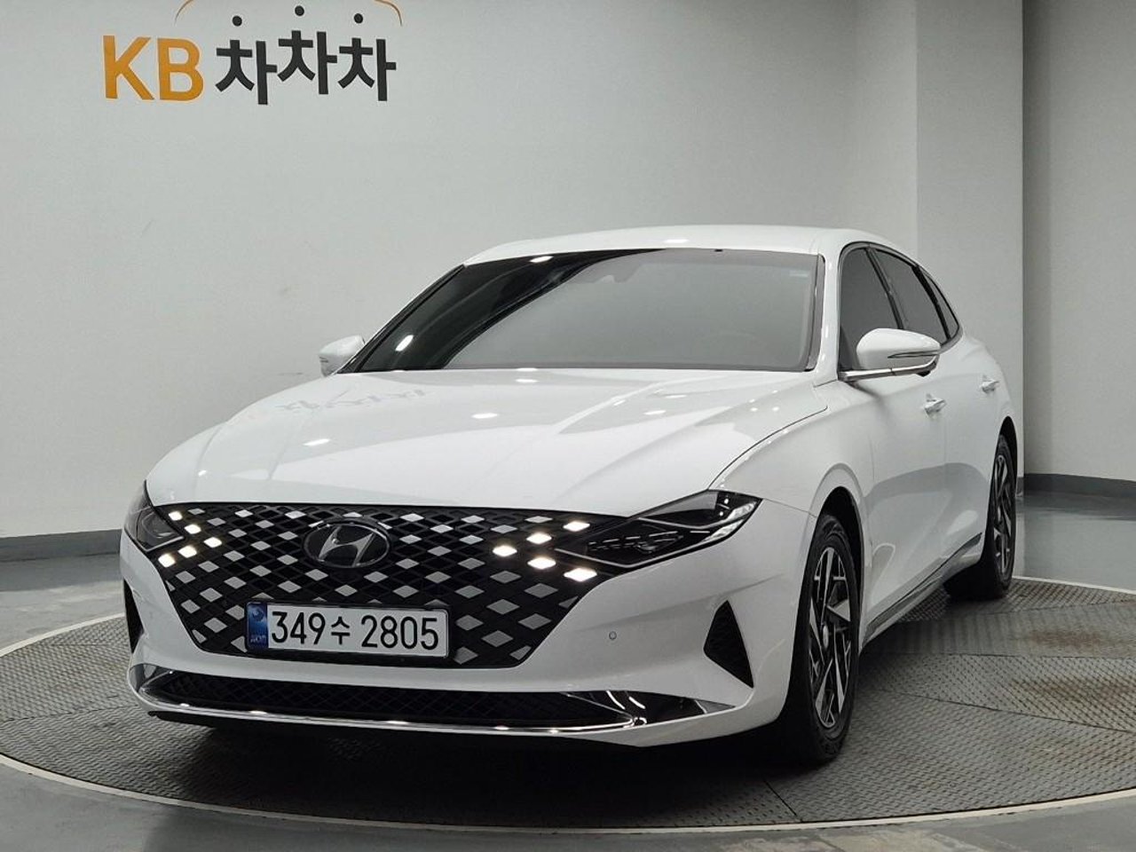 2023 Hyundai Grandeur, photo 1 of 1