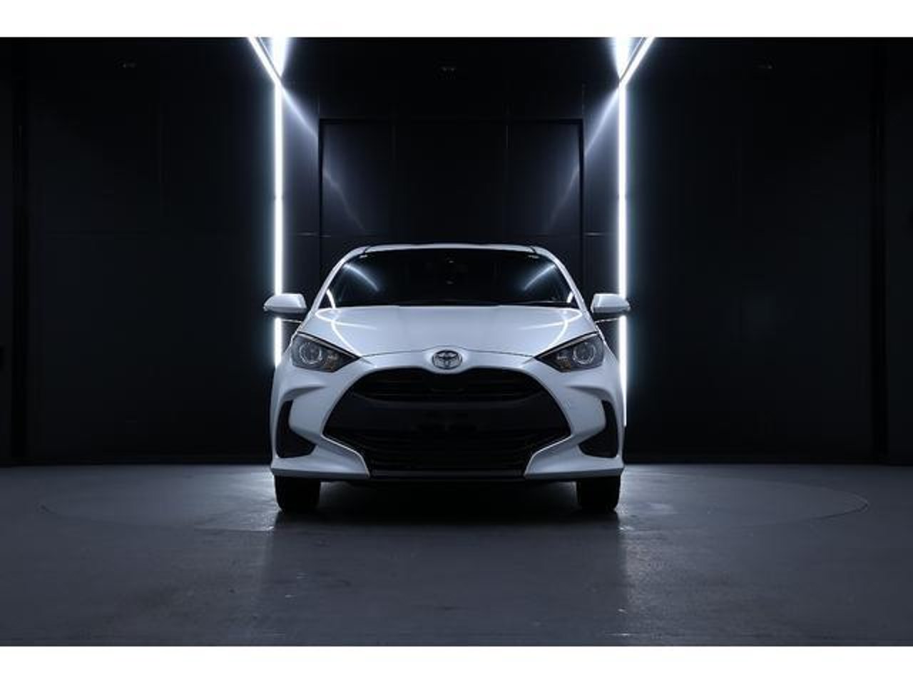 2023 Toyota Yaris, photo 1 of 1
